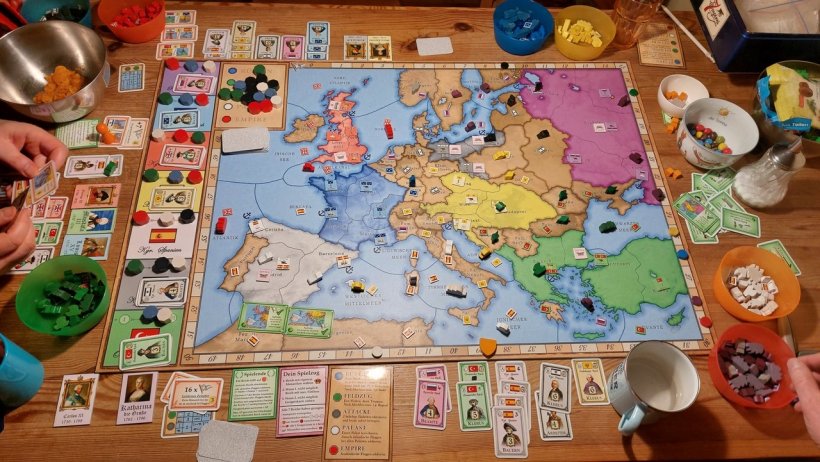 / Empires panoramica