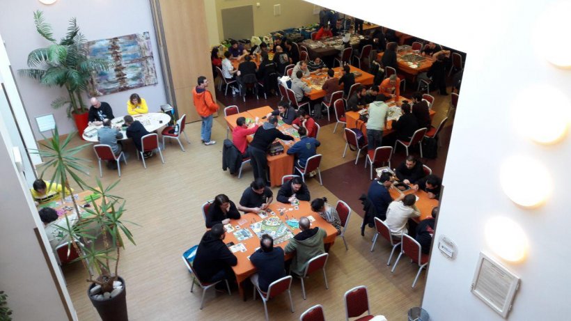 un pezzettino di una sala un pezzettino di una sala