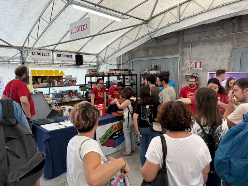 La coda al prestito giochi