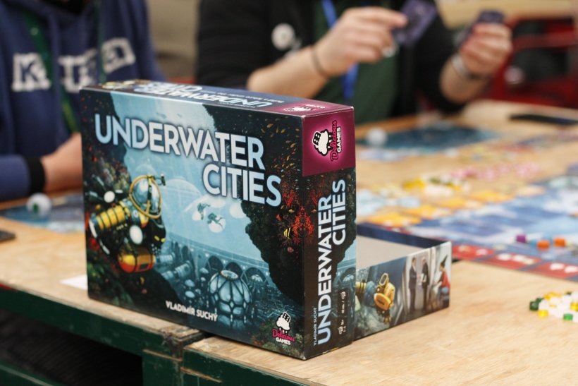 Underwater cities: tavoli di Play