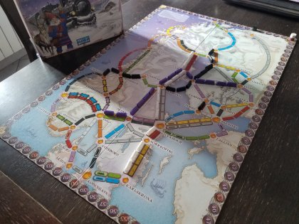 TTR Nordic Countries, mappa per 2-3 giocatori con trenini bianchi, neri e viola