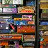 scaffale di giochi