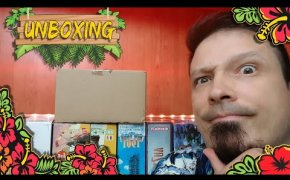 Unboxing di una strana e piccola scatola...