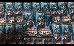 Alla ricerca della Maga Nera | Draghi della Leggenda Massive Unboxing | Yu-Gi-Oh!