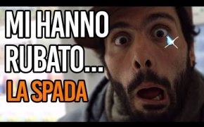 Welcome to... | MI HANNO RUBATO...LA SPADA