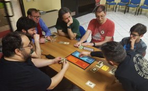 la Splotter Spellen gioca a Secret Hitler