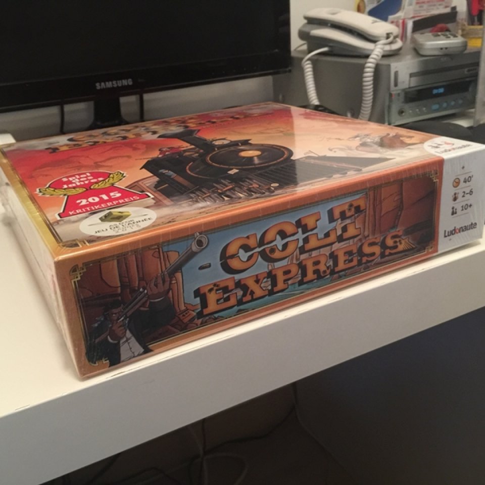 Scatola di Colt Express: vista laterale