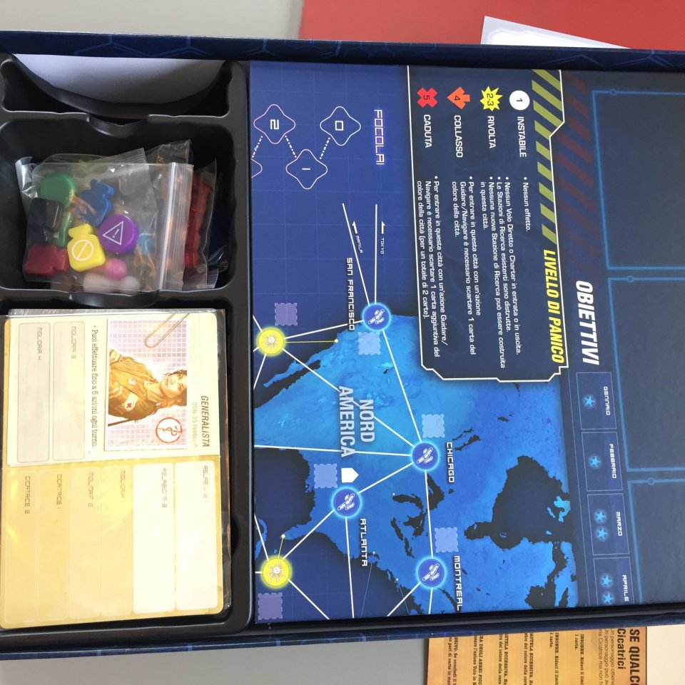 pandemic-legacy-interno-scatola